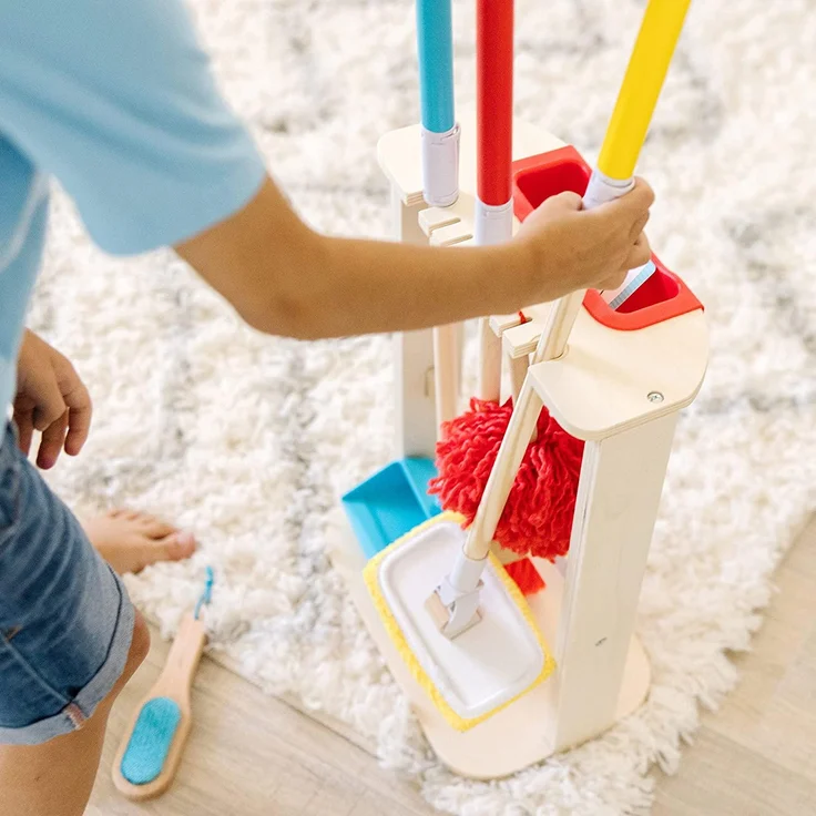 Melissa & Doug Deluxe Reinigungsspielset Funkeln & Glänzen | Holzspielzeug | Kinderspielzeug reinigen | Rollenspielzeug | 3+ | Geschenk für Jungen oder Mädchen | FSC-zertifizierte Materialien – Bild 3