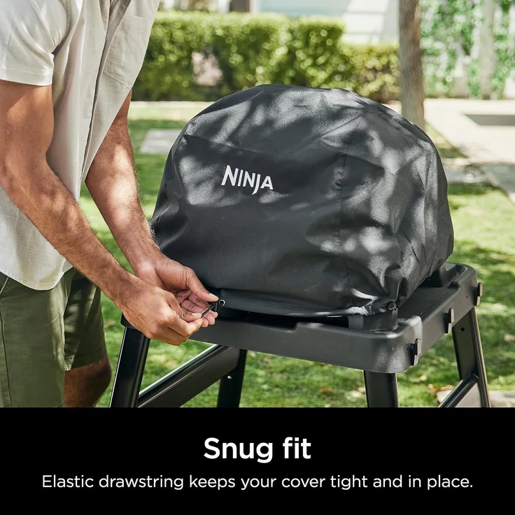 Ninja XSKCOVERXL Woodfire Premium Grillabdeckung Pro, kompatibel mit OG800- und OG900-Serien, UV- und wasserabweisend, elastischer Kordelzug für Gute Passform, leicht, ganzjähriger Schutz, 33x61 cm – Bild 4
