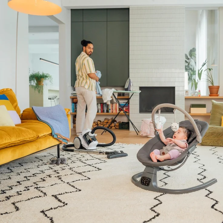 Bebeconfort Jolana, Babywippe elektrisch, 0–6 Mon (9 kg), automatische Bewegungserkennung, 12 beruhigende Lieder, 5 Naturgeräusche, verstellbare Rückenlehne, 2 Liegepositionen, Tinted Graphite – Bild 12