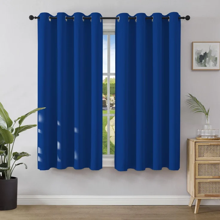 Joydeco Blickdichte Vorhänge mit Ösen Gardinen 2er Set, Verdunkelungsvorhang Thermovorhang Hitzeschutz, Ösenvorhang für Schlafzimmer Wohnzimmer (2xH137xB117, Königsblau)