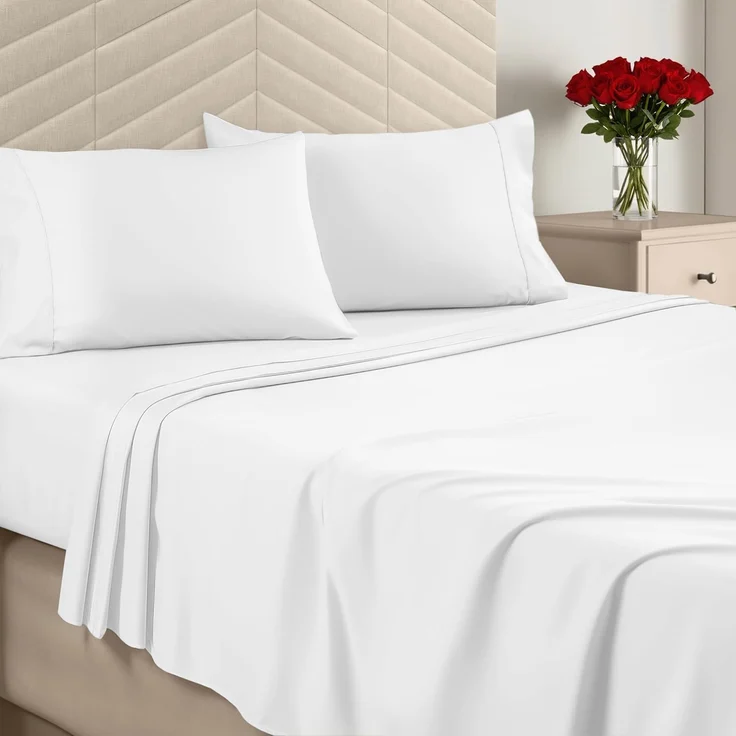 Utopia Bedding Bettwäscheset, gebürstete Mikrofaser, weiche Bettlaken für großes Bett, enthält 1 Bettbezug, 1 Spannbetttuch und 2 Kissenbezüge, tiefer Umschlag, Weiß