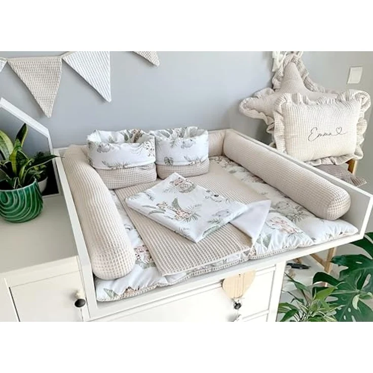 Wickelauflage Set 6-teilig – Wickelunterlage aus Baumwolle & Waffelstoff – Baby Wickelauflage – Geschenk zur Babyparty – Wickeltischauflage – 75x72 cm (Breite x Tiefe), Safari und hellbeige – Bild 3
