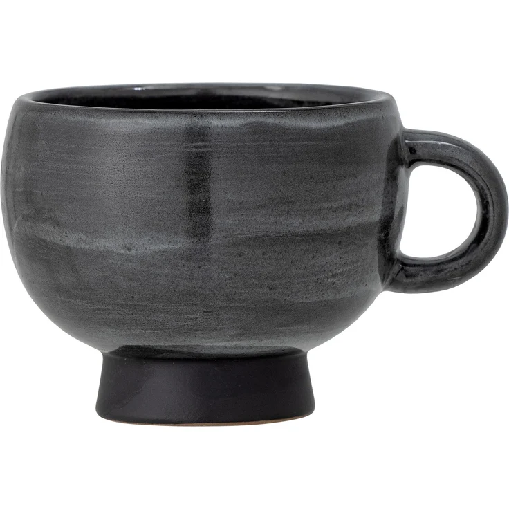 Tasse "Emilo" in grau aus Steingut mit Henkel von Bloomingville
