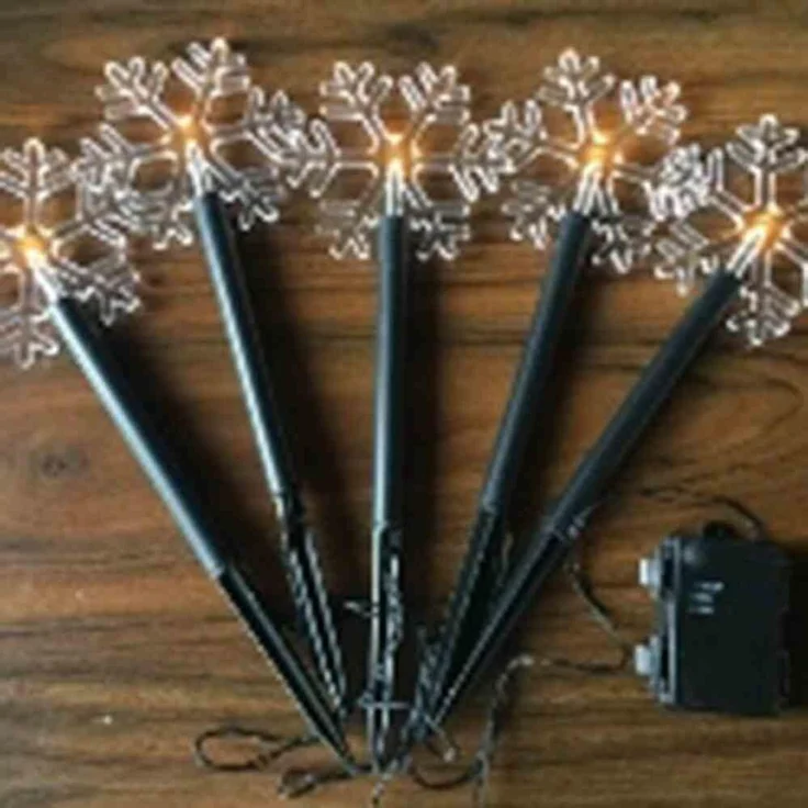LED-Leuchtstäbe Schneeflocke 5er-Set warmweiß, IP44, Batterie mit Timer – Bild 3