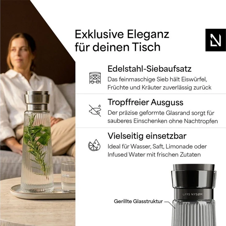 LARS NYSØM Wasserkaraffe Bækvand, (1-tlg), Glaskaraffe 1 l mit Edelstahldeckel und integriertem Sieb – Bild 2