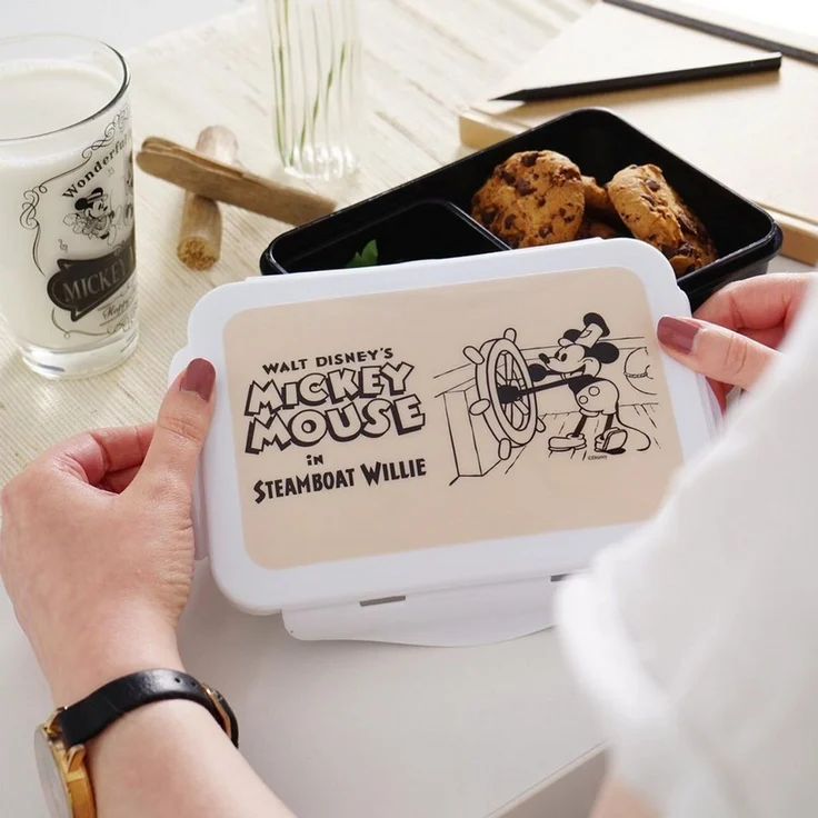 Geda Labels GmbH Lunchbox Mickey in Steamboat Willie Vintage, PP, (1-tlg), Schwarz, 18x13x8cm, spülmaschinengeeignet – Bild 2