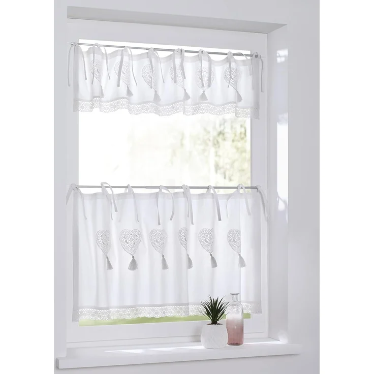 Kutti Scheibengardine Camille (1 St), Bindebänder, blickdicht, Kurzgardine, Baumwolle, Landhaus, romantisch, Herz, Spitze, Volant – Bild 1