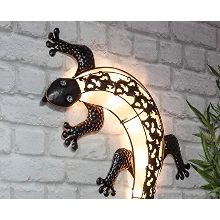 Spetebo Solar Wandbild Gecko, ca. Ø 72 cm, Metall Garten Wand Dekoration im Antik Look mit warmweißen LED und Einschaltautomatik – Bild 1