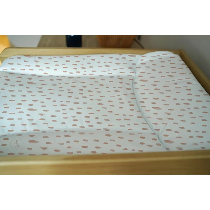Ceba Baby® weiche Wickelauflage 50x70 cm - Baby Wickelunterlage - Wickeltischauflage für Junge und Mädchen - Wasserdicht, abwaschbar - OEKO-TEX® Standard 100 - Made in EU - Rosa Flecken – Bild 8