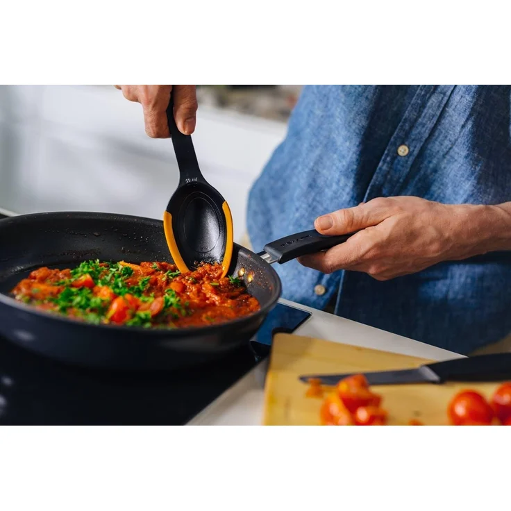 Fiskars Functional Form Kochlöffel mit Silikonkante, Rührlöffel, Kochzubehör, 1027299 – Bild 12