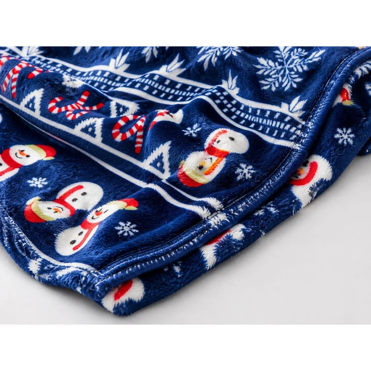 Flanell-Kuscheldecke mit Weihnachtsmotiv Blau 200 x 230 cm als Sofadecke – Bild 3
