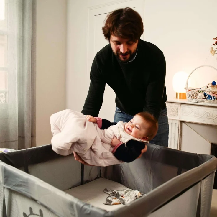 Looping - Faltbarer Laufstall 90x90 cm Black Emotion | mit Erhöhung und verstellbar auf 2 Ebenen, inklusive Transporttasche | für Babys & Kinder bis 15 kg – Bild 6