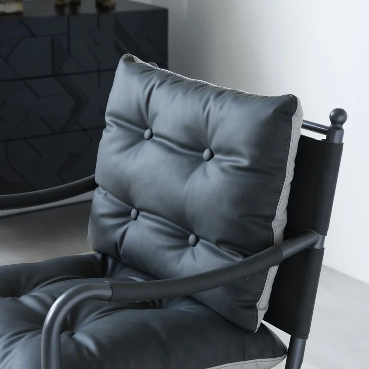 Mid-Century-Kunstledersessel mit schwarzem Metallgestell und Armlehnen, gepolsterter Akzent- und Lesesessel für Wohn- und Schlafzimmer, Schwarz – Bild 6