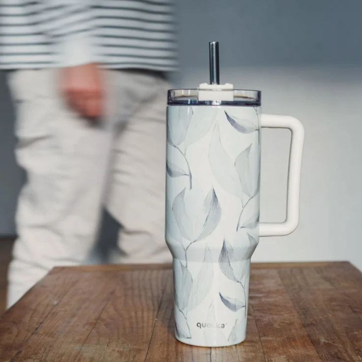 Isolierte Edelstahl-Trinkflasche mit Griff und Strohhalm, doppelwandig 0,95 L Blütenweiß – Bild 2