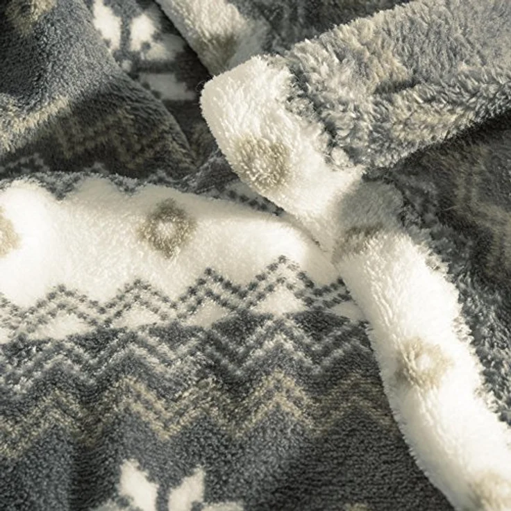 CelinaTex Flauschige Kuscheldecke 150x200 cm grau und Creme weiß Decke Sofa Wohndecke weich Mikrofaser Fleece Oeko-TEX Schneestern – Bild 6