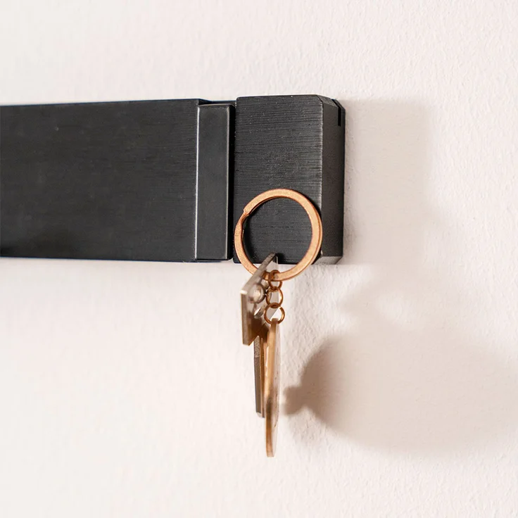 HOME DELUXE Garderobenleiste HOOK inkl. Haken und Magnete - Schwarz – Bild 3
