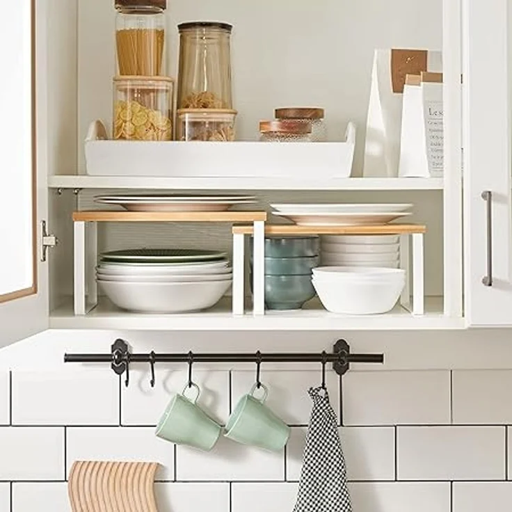 Songmics Gewürzregal, 2er Set, Küchenregal, Küchen-Organizer, erweiterbar, Gewürzhalter, stapelbar, aus Metall und Holzwerkstoff, weiß-naturfarben – Bild 2