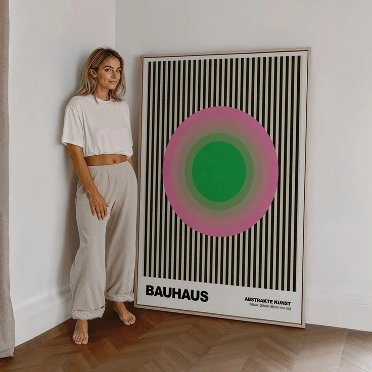 JUSTGOODMOOD Poster Bauhaus Abstrakte Kunst Grüner Kreis mit rosa Ringen auf schwarzen Str, (1 St) – Bild 3