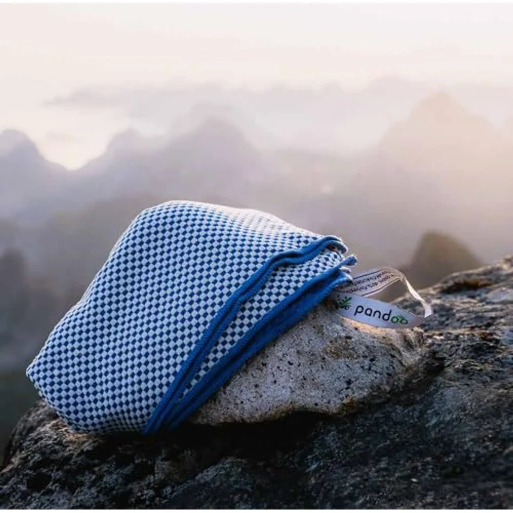 pandoo Bambus Reisehandtuch, ultraleicht, extrem saugfähig, antibakteriell & schnelltrocknend, ideal für Sport, Reisen & Trekking – Bild 4