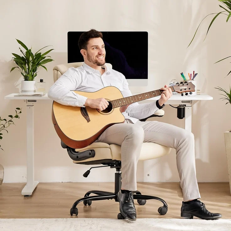 Sweetcrispy Chefsessel PU Leder Bürostuhl Ergonomisch, Schreibtischstuhl mit Hochklappbaren Armlehnen, Ergonomischer Computerstuhl mit Hoher Rückenlehne, Gaming PC Drehstuhl für Arbeit Ruhe, Weiß – Bild 2