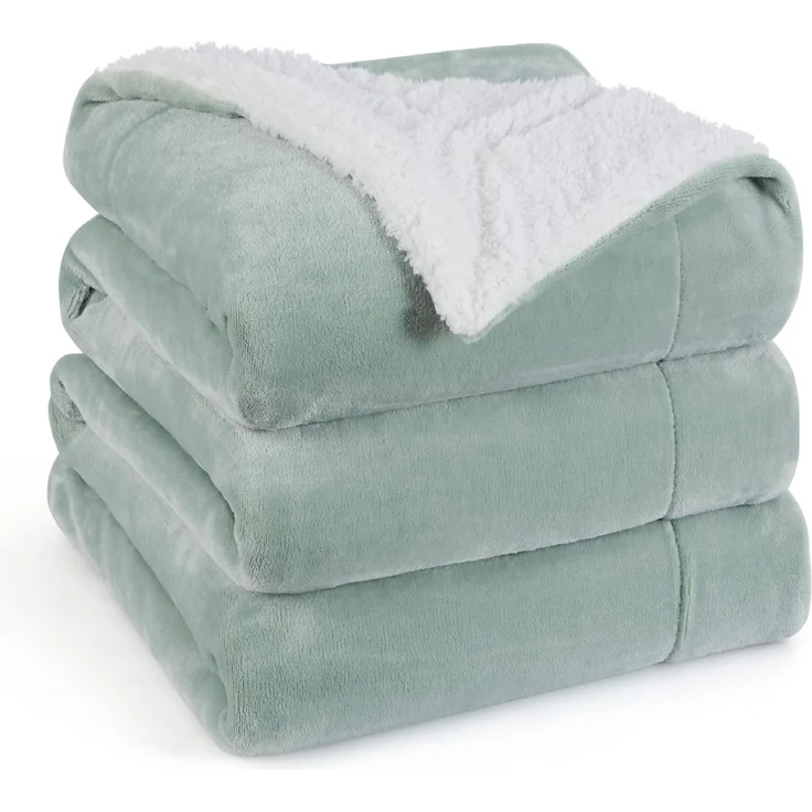 BEDSURE Sherpa Kuscheldecke Flauschig 230x270 - Sofadecke, Grün | Dicke Wolldecke, Weich Tagesdecke, Geschenke für Frauen, Warm Wohndecke für Couch, Schlafzimmer & Wohnzimmer,Waschbar