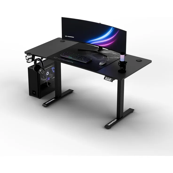 ULTRADESK Level | Ergonomischer Gaming-Schreibtisch mit elektrischer Höhenverstellung | Interner Speicher für 2 Einstellungen | Steckdosenleiste, XXL-Mauspad | Stahlgestell, Schwarzes Pad, 140x66 cm