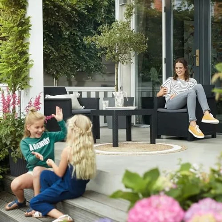 Keter Emma Balcony Gartenmöbel-Set aus Rattan mit 2 Sesseln und Tisch, Graphit – Bild 4