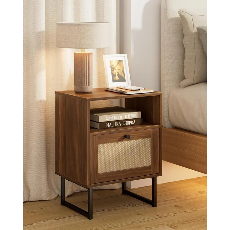 Boho Rattan Nachttisch mit Schublade und Regal, Goldrahmen, Braun – Bild 1
