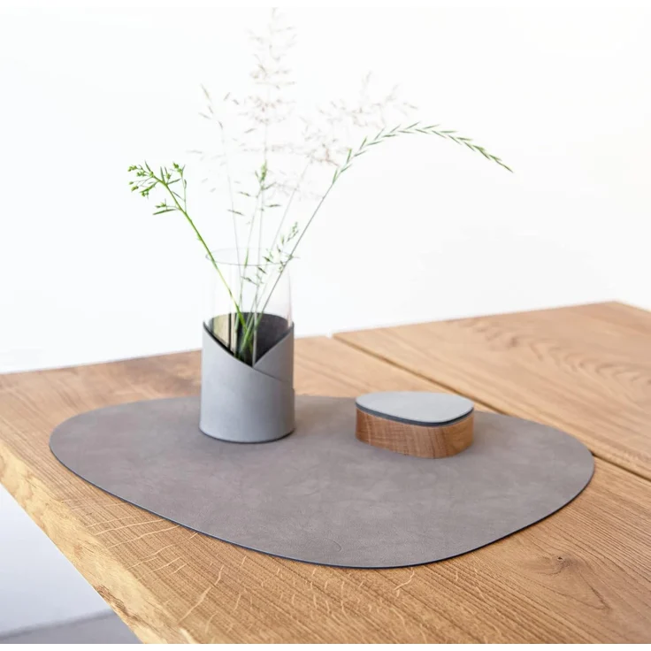 LIND DNA Table Mat Curve L 37x44 cm Nupo Nomad Grey – Bild 3