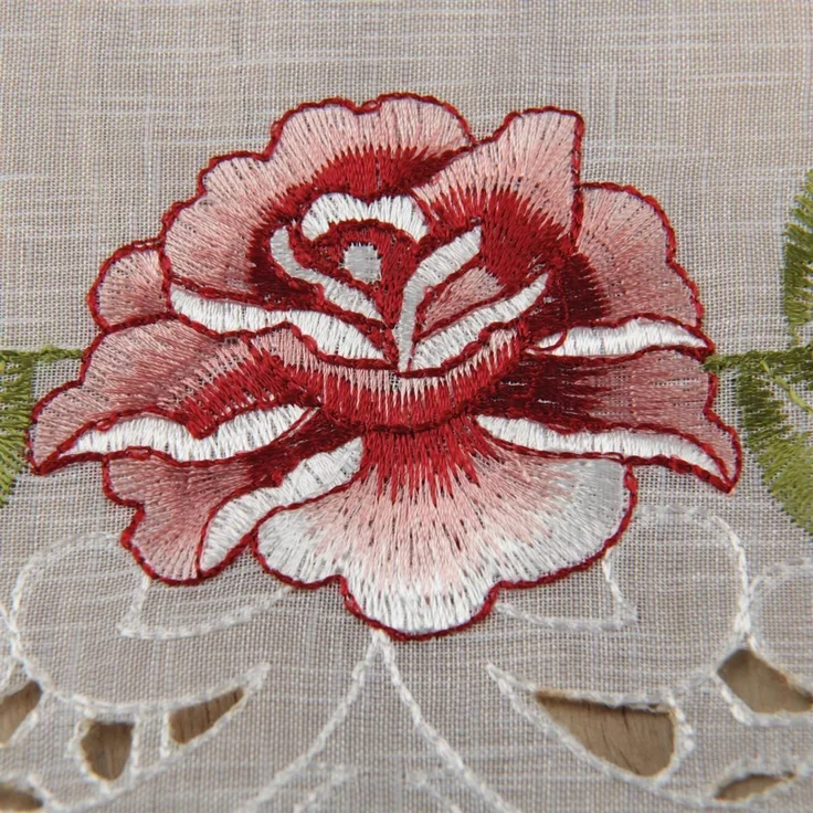 ARSVITA Tischdecke mit Stickerei, mit Blumen oder Schmetterlingen bestickte 30x30cm Decke für den Tisch, in vielen verschiedenen Designs verfügbar Weinrot - Grün Eckig – Bild 5