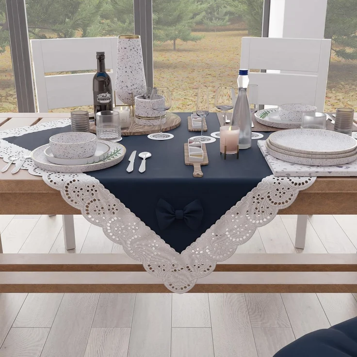 Petti Artigiani Italiani - Elegante Mitteldecke, Tischläufer für die Küche, einfarbig mit Rüschen aus Spitze mit Fransen und Schleifen, Mitteldecke aus Baumwolle, Mitteldecke 95x95 cm