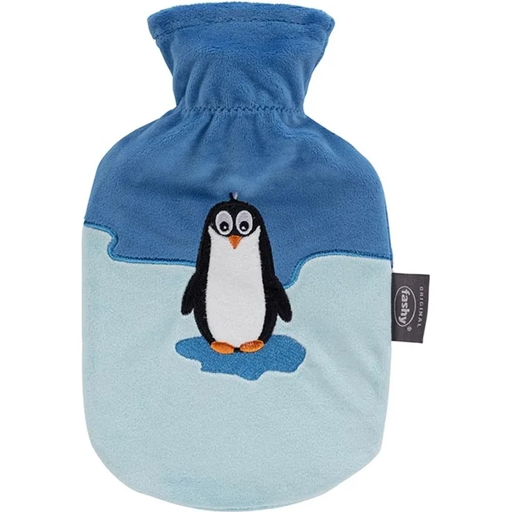 Fashy Wärmflasche mit Flauschbezug Pinguin Pino 0,8 L