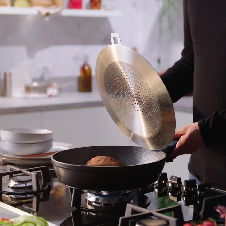 Fissler 'Adamant Comfort' Pfanne, Aluminium schwarz, Ø 26 cm – Bild 2