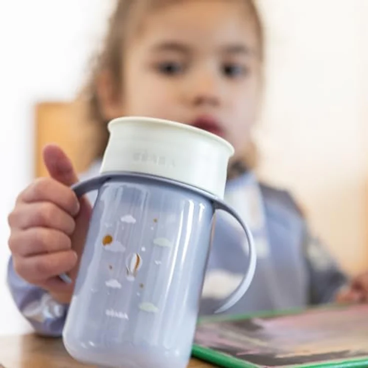 Béaba, 360°-Lerntrinkbecher mit Tropfstopp-Scheibe, patentiertes auslaufsicheres System, ab 12 Monaten, abnehmbare Griffe, mit Hygienedeckel, robust und leicht, 340 ml, Adventure – Bild 5