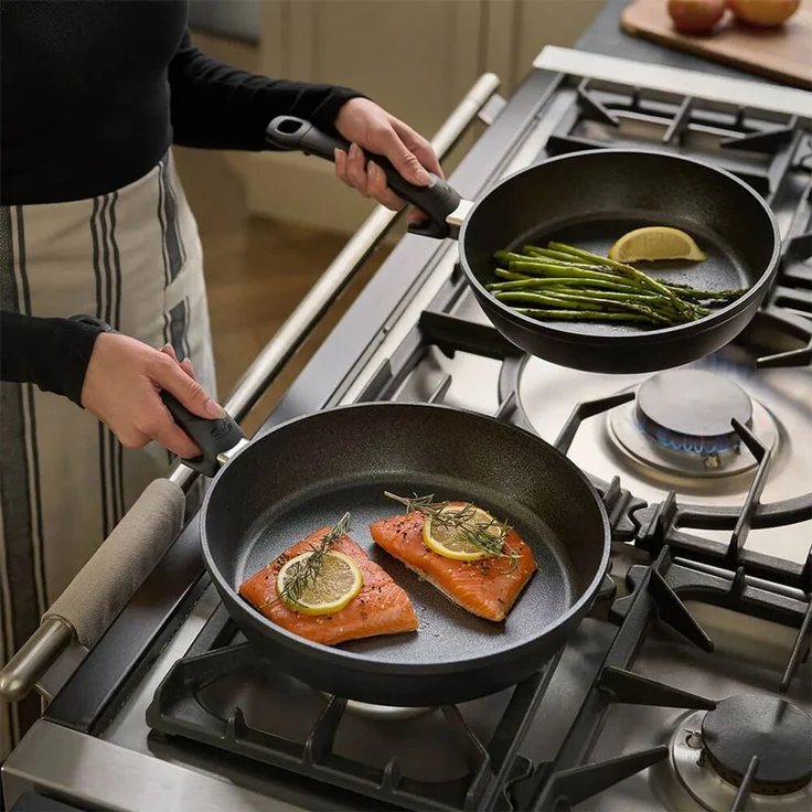 Fissler 'Adamant Comfort' Pfanne, Aluminium, Ø24 cm, Höhe 6 cm – Bild 4