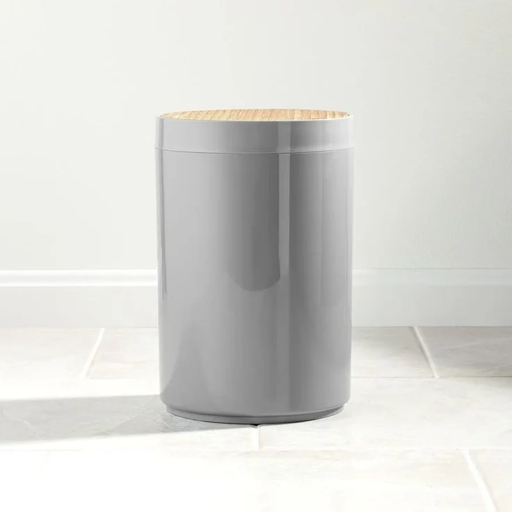 mDesign Mülleimer Abfalleimer Papierkorb 5L Schwingdeckel Bambus Kunststoff Grau – Bild 7