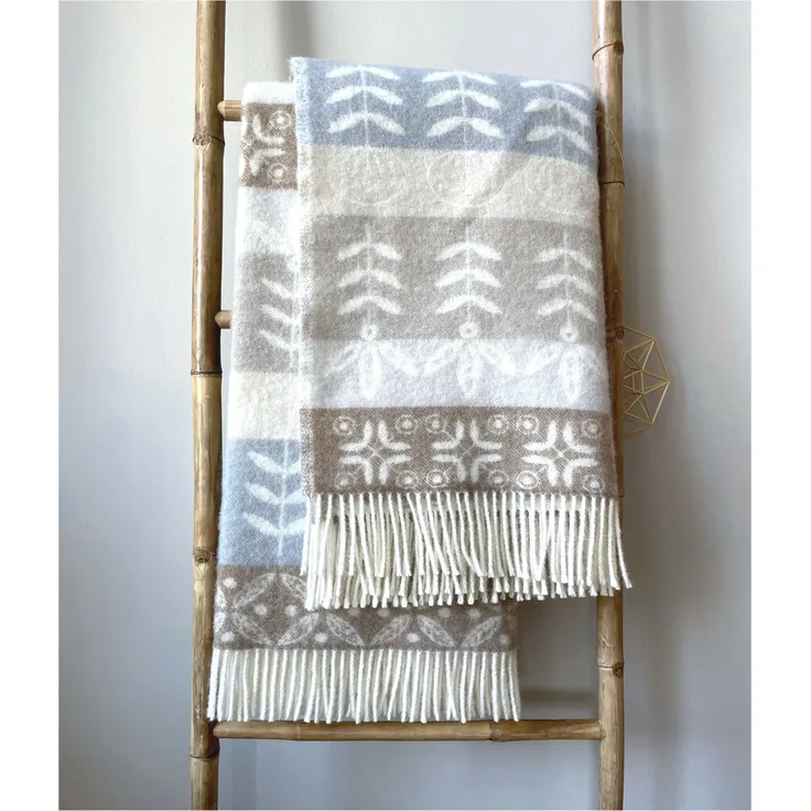 Wende Wolldecke Plaid "Folklore floral" 130x200 cm, 100% Merinowolle,Taupe