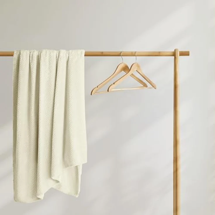 DecoKing Kuscheldecke 70x150 cm Creme Decke Microfaser Wohndecke Tagesdecke Fleece weich sanft kuschelig skandinavischer Stil Ecru Henry – Bild 4