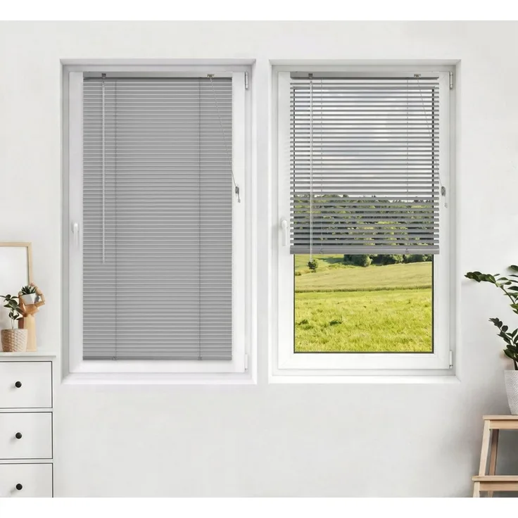 Victoria M. Jalousie LightLess Prime Aluminium-Jalousie 50x130 cm Silber matt, mit Bohren, ohne Bohren, geklemmt oder verschaubt, L Profil 25 mm Lamellen, feuchtigkeitsbeständig, verdunkelnd