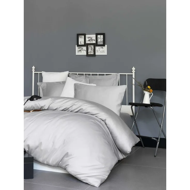 L'essentiel Maison 'De Light Grey' Satin-Spannbettlaken (King) (FR) (IT) (ES) (DE), Hellgrau, 200+30 x 160 cm
