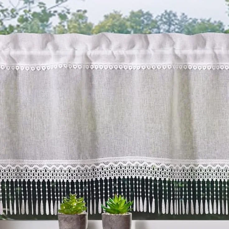 heimtexland Scheibengardine Landhaus Gardine Leinen Optik natur Kurzstore (1 St), Stangendurchzug, halbtransparent, Polyester, Bistrogardine 45x120 cm I Tunnelzug I Fransen Makramee-Borte – Bild 3