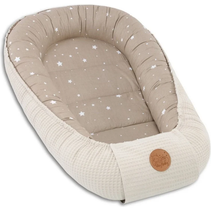 Babynest Neugeborene Nestchen Baby 90x50 cm - Kokon Handmade zweiseitig aus Baumwolle Waffel mit Babynestchen Beige mit Weiß Sternen – Bild 5