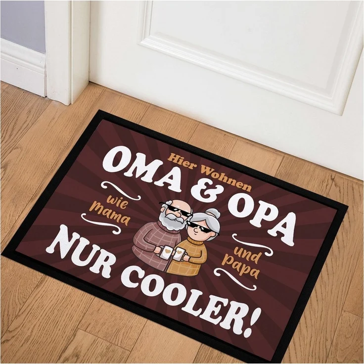 MoonWorks Fußmatte Fußmatte Geschenk Hier wohnen Oma und Opa Großeltern lustige, rechteckig – Bild 1