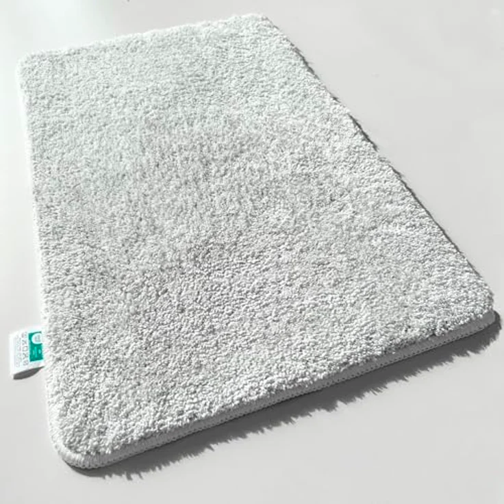 casa pura Badematte Sky Soft, weiß, weicher rutschfester Badezimmerteppich, 70 x 120 cm, waschbar, ÖKO-TEX 100 zertifiziert – Bild 1