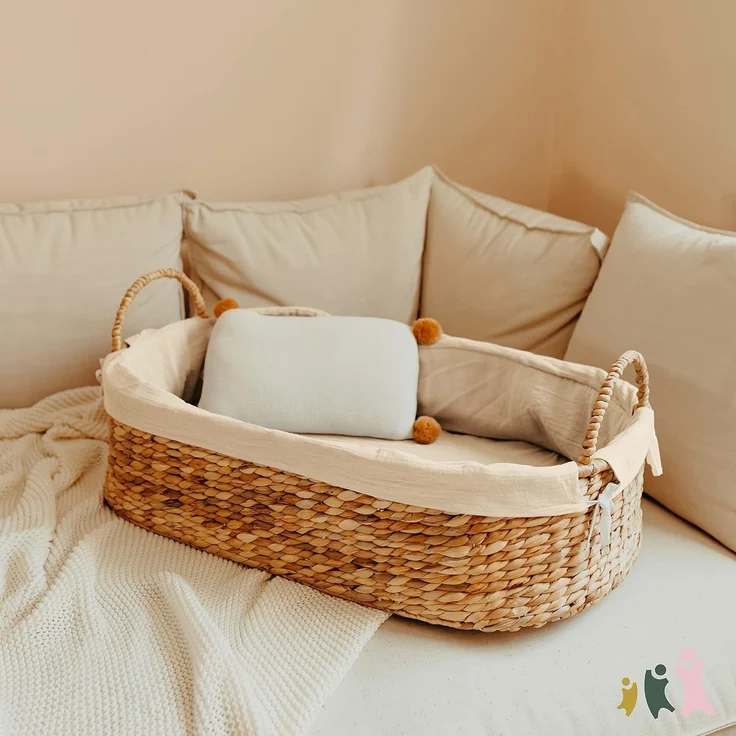 Geuther Moses Nest Babynest Tragekorb ruhiger Schlafplatz für Babys aus natürlichem Korbgeflecht waschbar mit atmungsaktiver Matratze aus 100% Bio Baumwolle Farbe: Beige, 5. 66 kilograms – Bild 2
