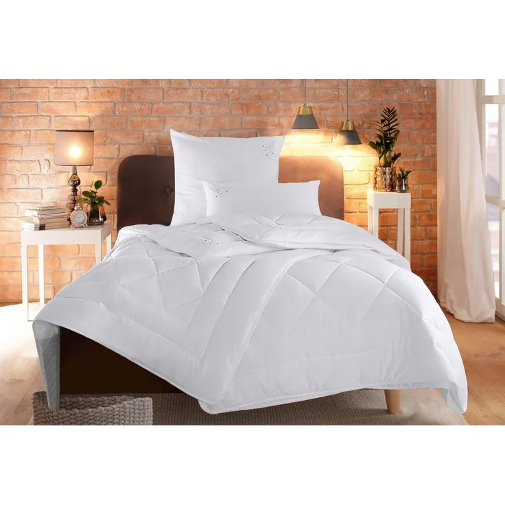 OTTO home Microfaserbettdecke Baca, Bettdecke 135x200 cm, 155x220 cm und weitere Größen, Füllung: aus hochwertiger 6D-Hohlfaser, Bezug: Polyester, Bettdecken, Sommer, Winter, 4-Jahreszeiten, Decke