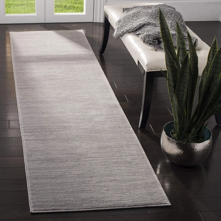 SAFAVIEH Modern Teppich für Wohnzimmer, Esszimmer, Schlafzimmer - Vision Collection, Kurzer Flor, Silber, 91 X 152 cm