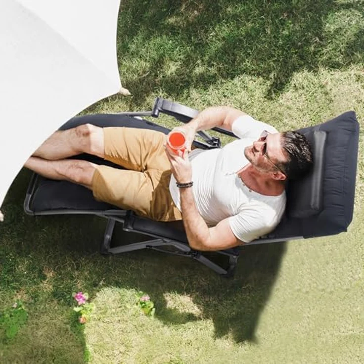 VEVOR Sonnenliege Liegestuhl Klappbar & Wetterfest, Gartenstuhl Belastbar 226,8 kg Verstellbarer Anti-Schwerkraftstuhl mit Kissen, Kopfstütze, Fußstütze, Getränkehalter, 66,04 cm Gartenliege, schwarz – Bild 3