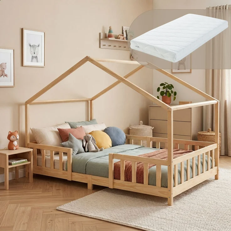 Kinderbett Treviolo 120x200 cm mit Kaltschaummatratze und Gitter Holz Natur [en. casa] – Bild 1