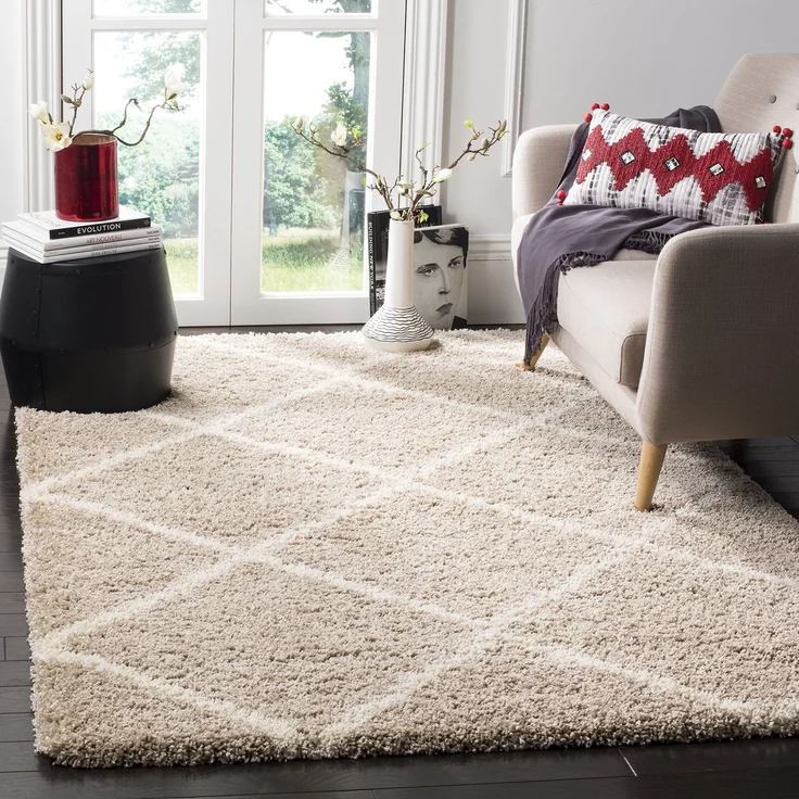 SAFAVIEH Zottelig Teppich für Wohnzimmer, Esszimmer, Schlafzimmer - Hudson Shag Collection, Hoher Flor, Beige und Elfenbein, 122 X 183 cm